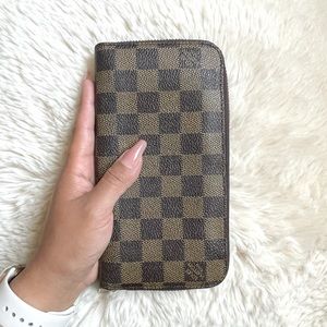 Checkered Wallet